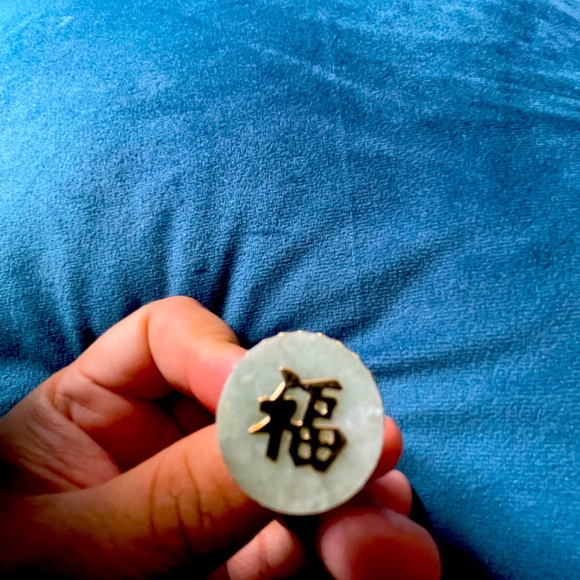 14K Estate 14k Jade Ring w sign-”Luck” - Picture 1 of 3